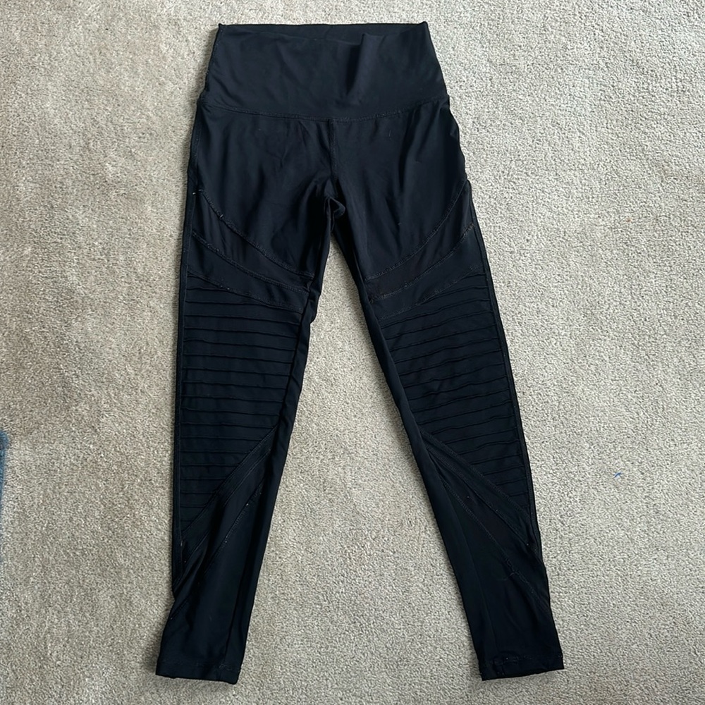 Aerie Leggings. Black. Size Small